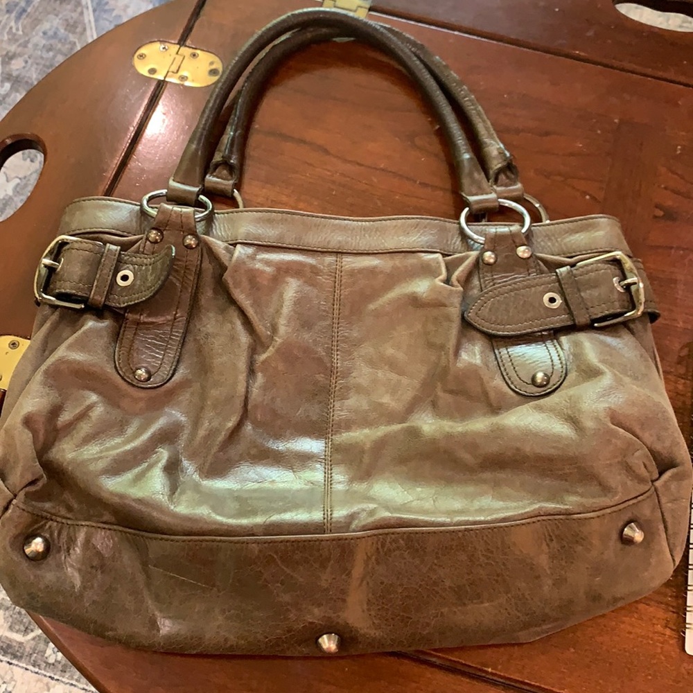 Innue genuine leather 2 handle zip closure handbag